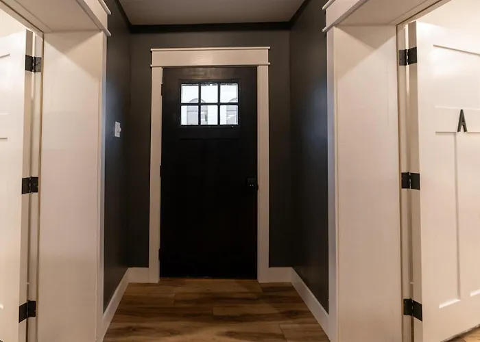 Modern 1br Downtown Near Stone Face *